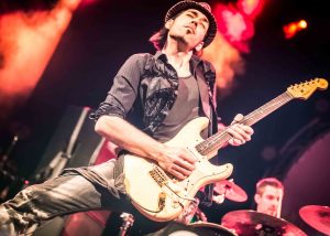 ALEX ZILINSKI plays HENDRIX & more...
